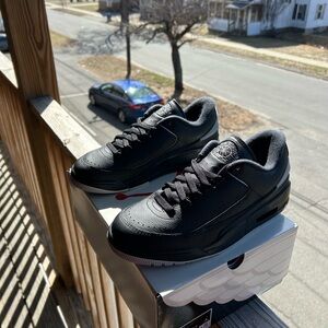Low 2s Size 10 Brand New
